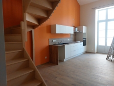 Magnifique T4 en duplex rénové à neuf avec garage, Centre-Ville de FLEURANCE
