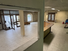 GRAND LOCAL COMMERCIAL de 750 m2 - Centre-ville de FLEURANCE