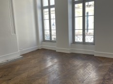 Appartement T2 lumineux et rénové à neuf avec climatisation Centre-ville de LECTOURE